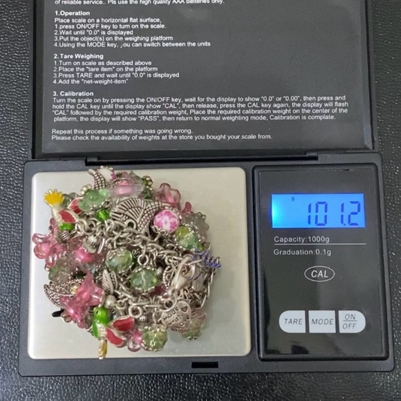 Handmade Spring Themed Flowers Hummingbird Chunky Beaded Fun Bracelet - Picture 9 of 16